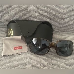 Ray Ban Women’s Sunglasses